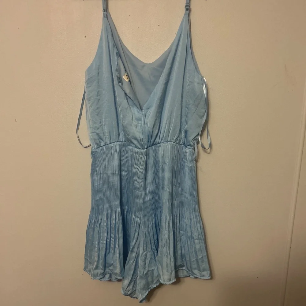 Romper - Picture 2 of 3